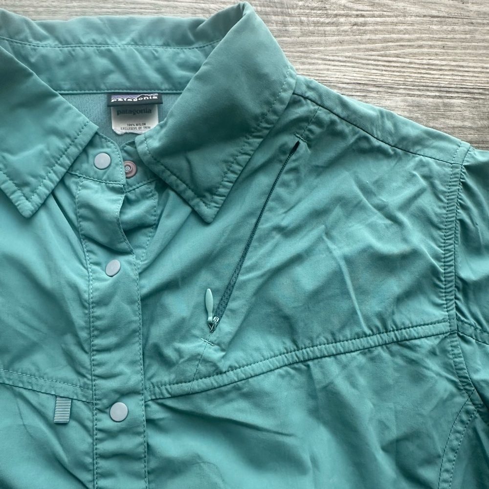 PATAGONIA Shirt Womens Zs S Green Fishing Snap Vented Roll Tab Sleeves hiking - Picture 3 of 5